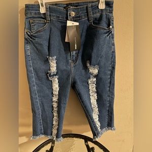 Fashionnova Bermuda distress denim shorts